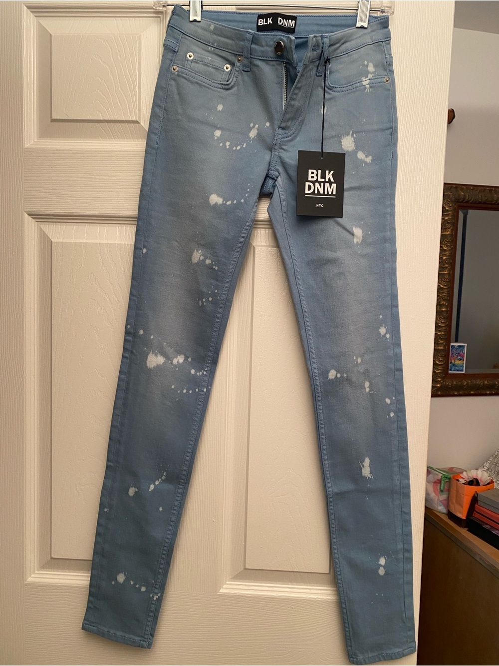 BLK DNM Women's Light Blue Skinny Jeans with White Paint-Splatter